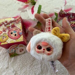 Baby Three Tiny Animal Head - Special Eyes, New But Open With Bag Box and Card